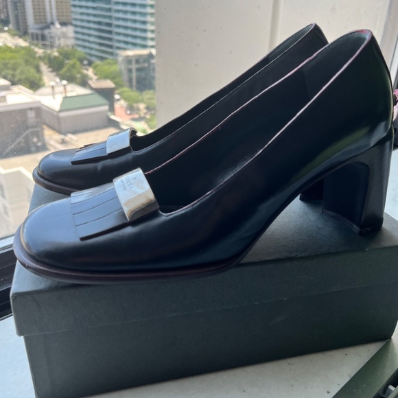 Gucci heels - never worn! - Picture 3 of 7